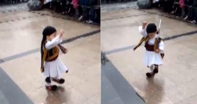 2χρονο τσολιαδάκι έκλεψε τις εντυπώσεις στην Τρίπολη