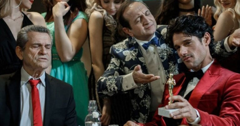 Ο Πάνος Βλάχος τραγουδιστής σε βίντεο κλιπ – Κάνει ντουέτο με τον Μαργαρίτη