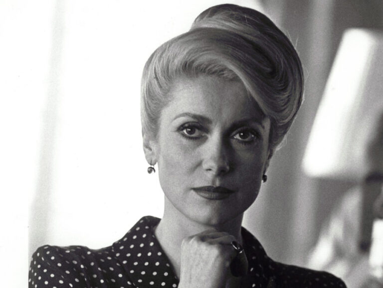 Aυτά είναι τα τρία κορίτσια του ζωδιακού που έχουν υψηλή αίσθηση του στυλ