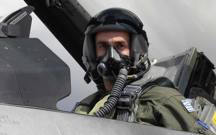 Ενας έλληνας ανάμεσα στους καλύτερους πιλότους στον κόσμο 2 c1f4275494581631a237880d95ae5e4a
