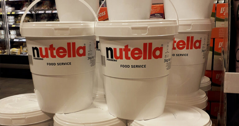 Σούπερ μάρκετ στην Γερμανία πουλάει την Nutella σε κουβάδες