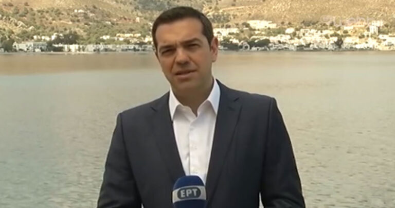 Μήνυμα Τσίπρα για Πάσχα: «Αντέξαμε στα δύσκολα μπορούμε να ελπίζουμε ξανά»