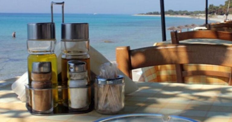 Η απάτη με το λάδι στα τραπέζια των εστιατορίων και πώς γίνεται η κομπίνα της χρέωσης