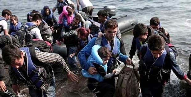 Ελεύθεροι θα κυκλοφορούν στο εξής οι νέοι πρόσφυγες που φτάνουν στα νησιά