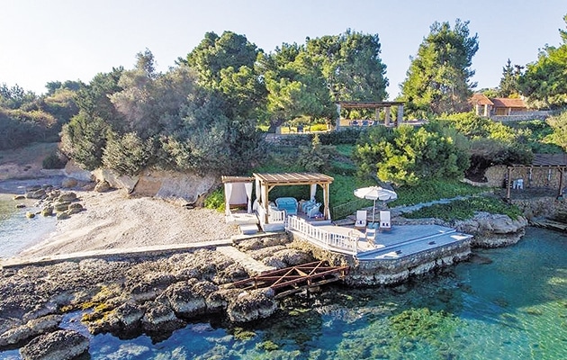 Πτήση πάνω από το ακριβότερο σπίτι στην Ελλάδα αξίας 30 εκατ. ευρώ 1 e6fa77a9be1e9f25dd6fa2bbe66de0fd