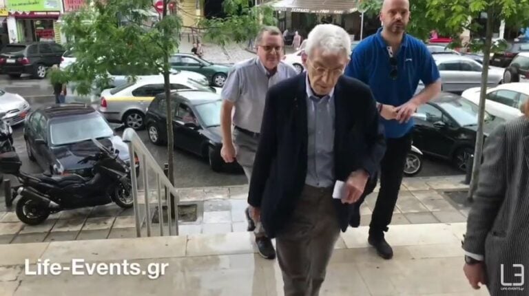 Ο Γιάννης Μπουτάρης στα δικαστήρια Θεσσαλονίκης