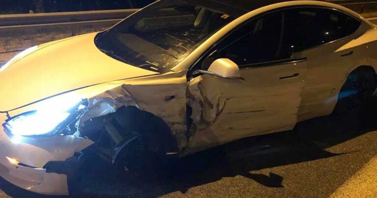 Στην Ελλάδα το πρώτο τροχαίο με Tesla Model 3 εκτός Αμερικής