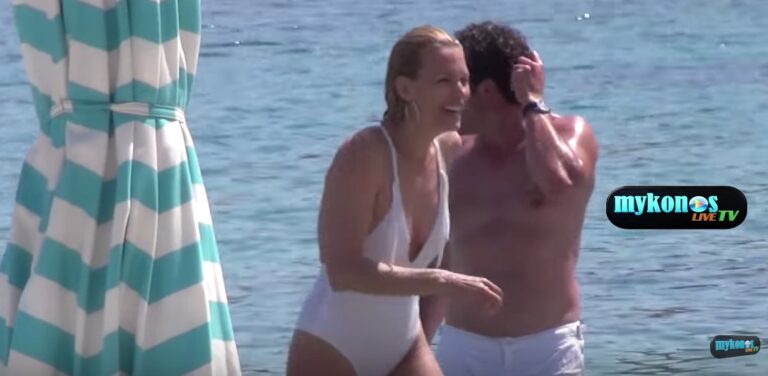 Η υπέροχη και καλλίγραμμη Βίκυ Καγιά με λευκό ολόσωμο μαγιό στη Μύκονο