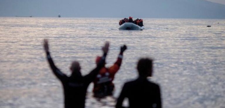 Γιατί οι Αλγερινοί μετανάστες δεν πάνε απέναντι στη Γαλλία και οι Μαροκινοί απέναντι στην Ισπανία;