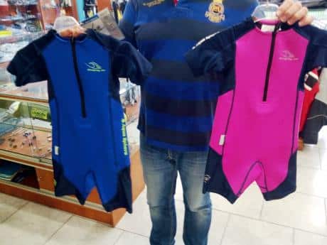 Στολές για τσούχτρες κάνουν θραύση στην Πάτρα 3 79aaccd3cff2495c568d9c5ace04f819