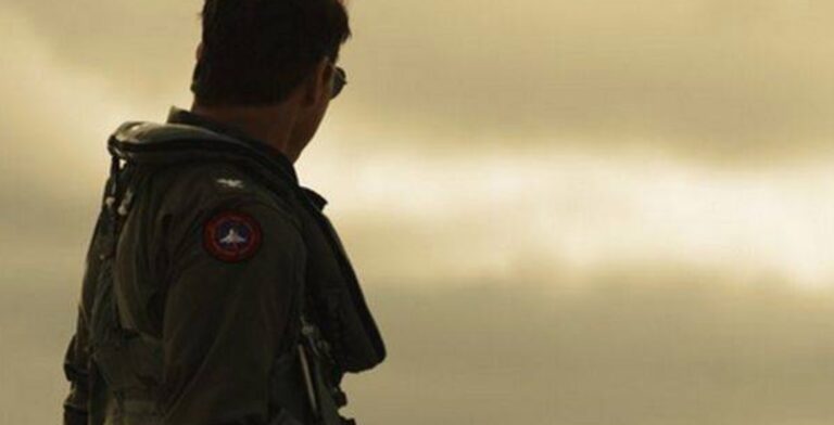 O Τομ Κρουζ πόσταρε την πρώτη φωτογραφία για το νέο «Top Gun» και το ίντερνετ πήρε φωτιά