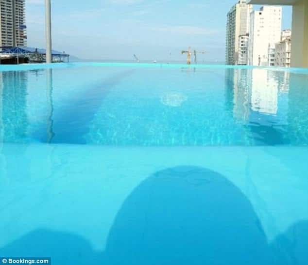 Finessed:Â Because of the angle in which the photo was taken, it appears to be an infinity pool