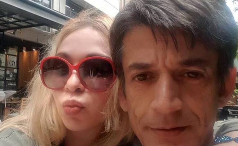 Selfie με τρανσέξουαλ έβγαλε ο Καρανίκας