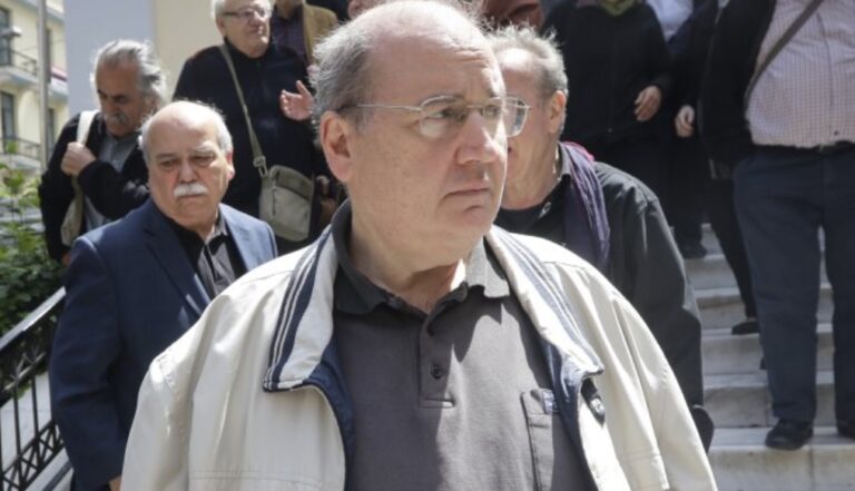 Nίκος Φίλης: «Θα διαλυθούν οι ελληνικές οικογένειες»