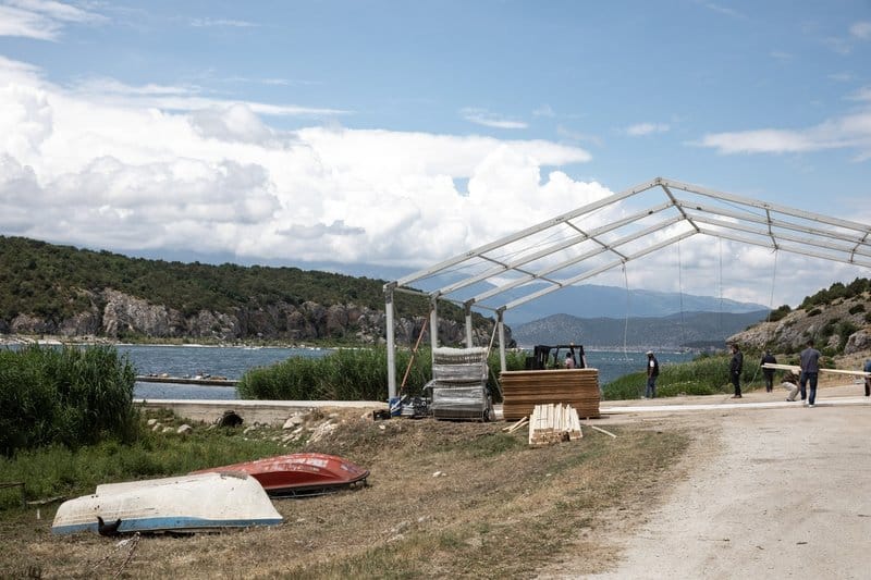 Στο χωριό Ψαράδες στις Πρέσπες θα υπογραφεί η συμφωνία για το «Βόρεια Μακεδονία» 15 06e942b816e000fa4f81c895405a8b0a