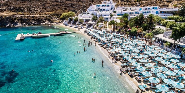 Διήμερο «λουκέτο» στο Nammos στη Μύκονο: Δεν είχαν εκδοθεί αποδείξεις 73.000 ευρώ