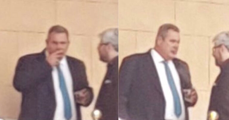 Ο Πάνος Καμμένος πίνει ουίσκι στο προαύλιο της Βουλής