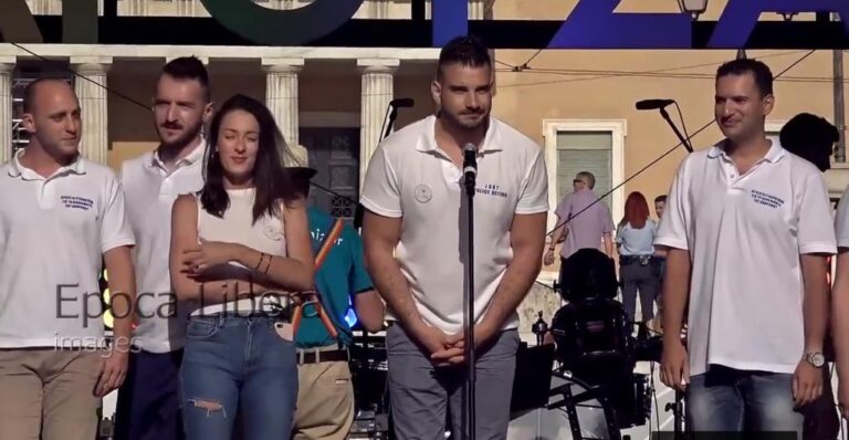 Αστυνομικοί στο Gay Pride: «Ζητούμε συγγνώμη για τη ομοφοβία της ελληνικής αστυνομίας»
