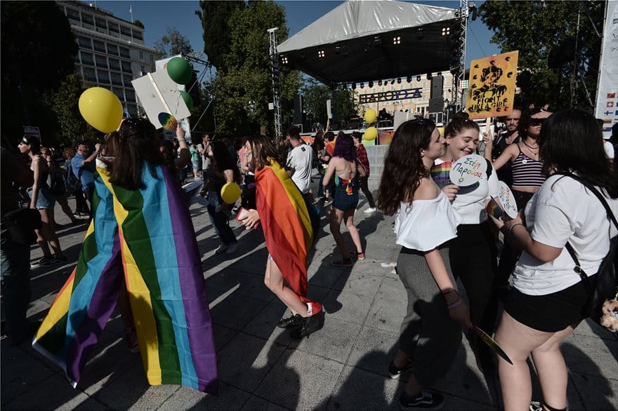 Πολύ μεγάλη η συμμετοχή του κόσμου στο φετινό Athens Pride 2018 24 athens_pride_mesa1
