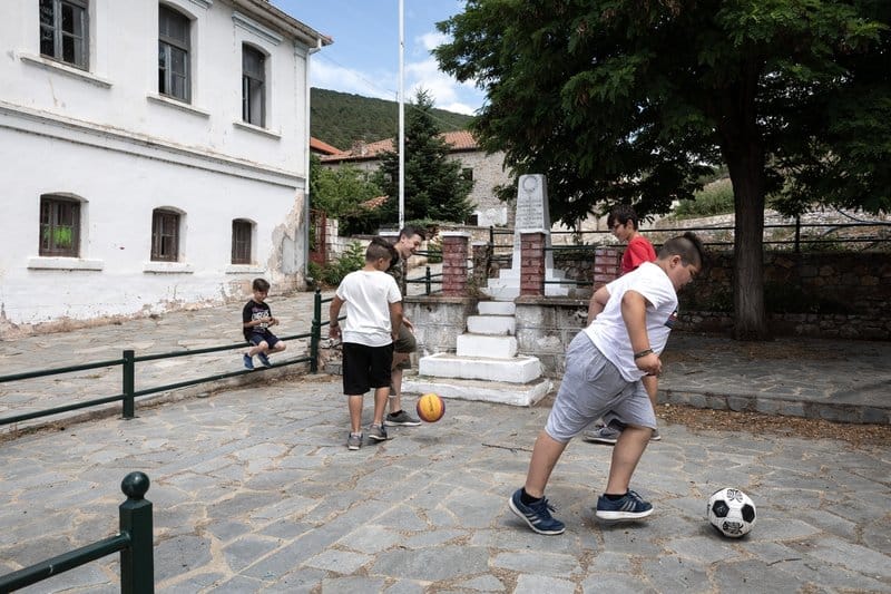 Στο χωριό Ψαράδες στις Πρέσπες θα υπογραφεί η συμφωνία για το «Βόρεια Μακεδονία» 14 efd93f67c0f17b49968ce90fe17f7a6f
