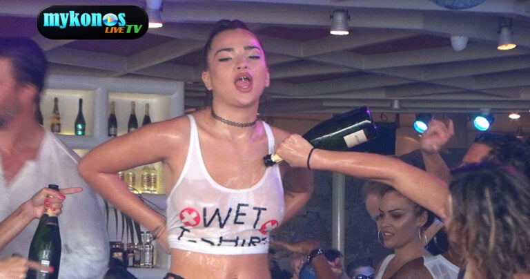 Βίντεο δείχνει για το Super Paradise είναι το πιο διάσημο beach bar του πλανήτη