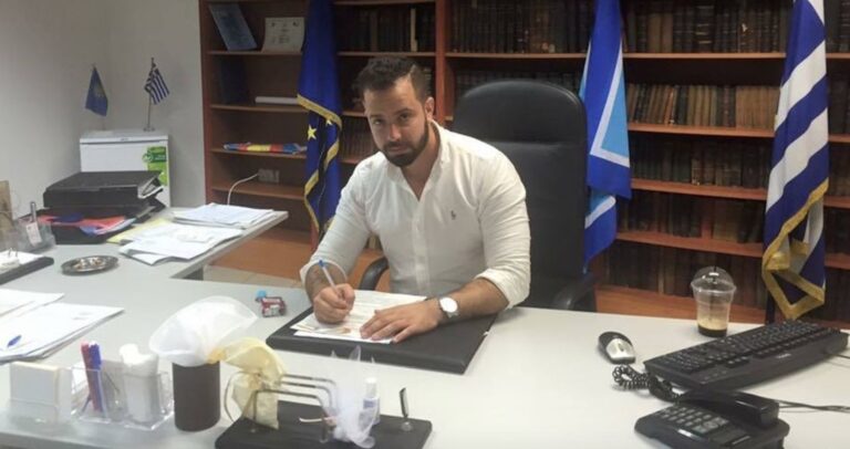 Παραίτηση και δεύτερου αντιδημάρχου στον Μαραθώνα