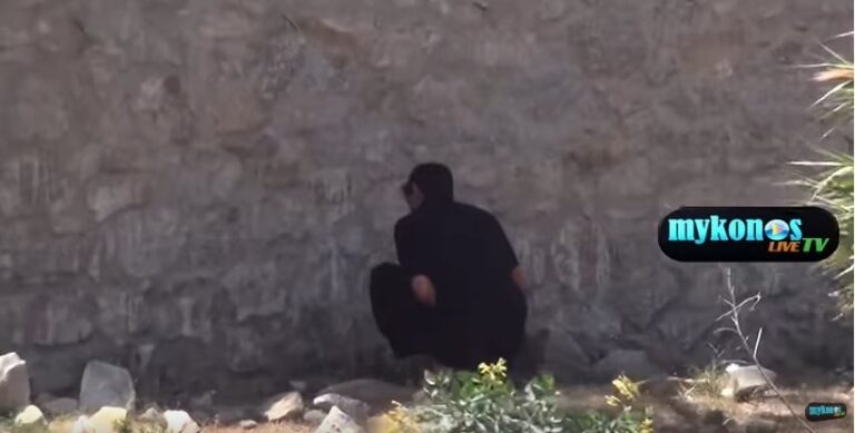 Πρόσφυγες και στη Μύκονο – Προσφυγικός καταυλισμός στη Μύκονο