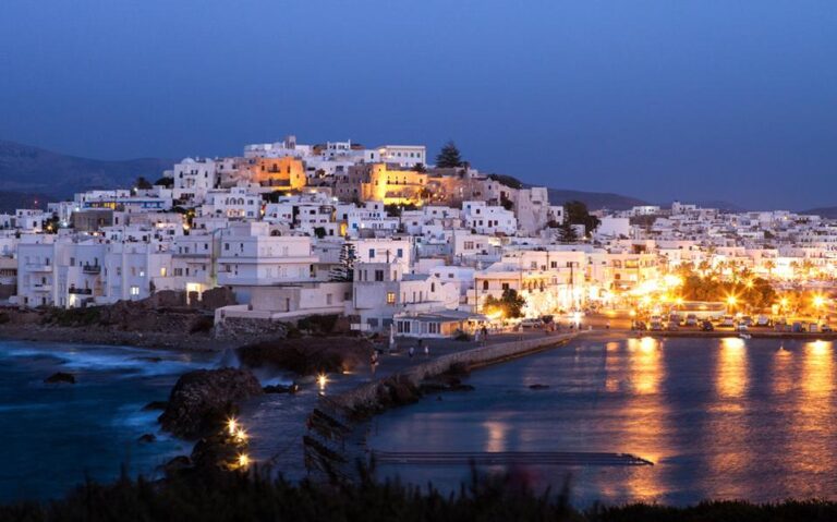Υπάρχουν χιλιάδες λόγοι για να επισκεφτείτε τη μαγική Νάξο