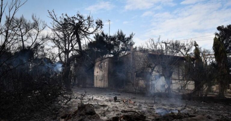 Κατατέθηκε η πρώτη μήνυση για τη φωτιά στο Μάτι