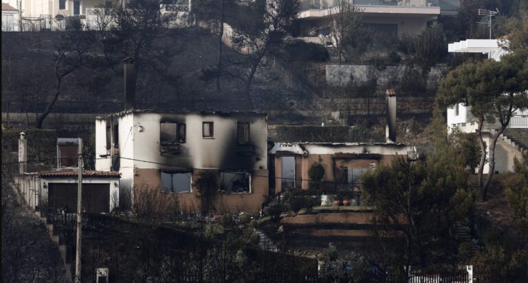 H κυβέρνηση δίνει 20 εκατομμύρια ευρώ έκτακτη οικονομική βοήθεια στους πυρόπληκτους