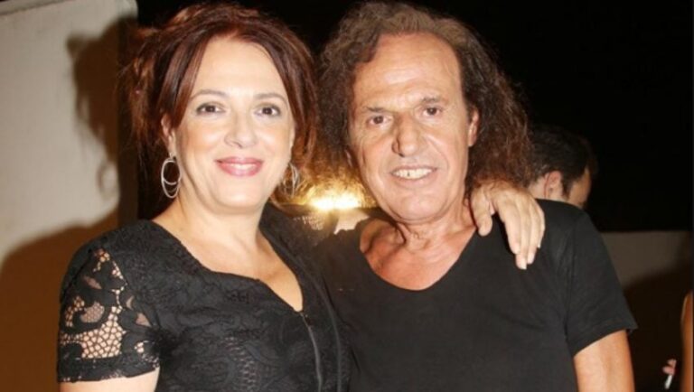 Κλώνος της «Βλαχάκη»: Η κούκλα κόρη του Βασίλη Παπακωνσταντίνου είναι ίδια η Ελένη Ράντου