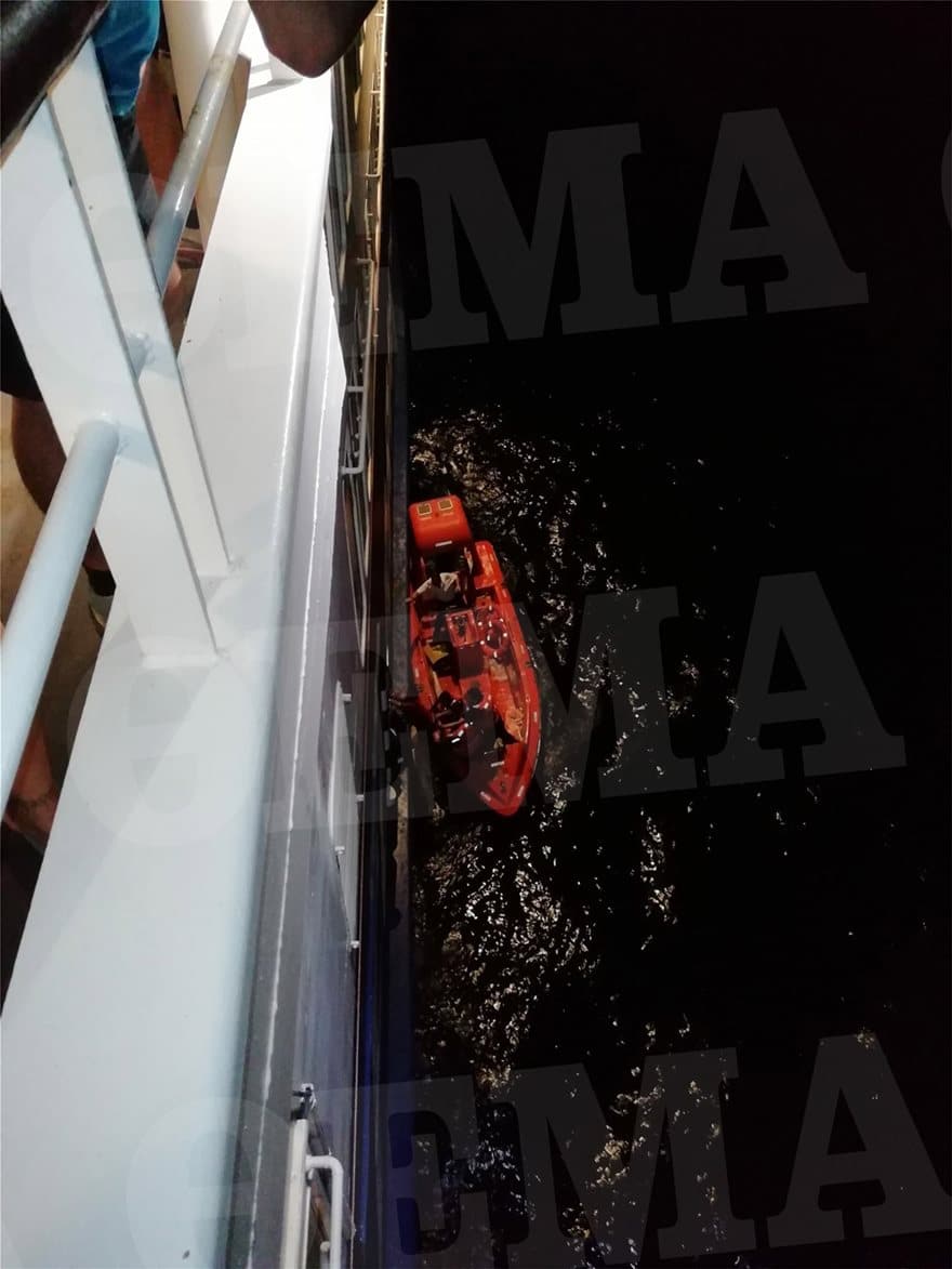 Δεύτερο απανθρακωμένο νεκρό βρήκε το ΕΚΑΒ στο Νέο Βουτζά από την πυρκαγιά 1 speed01