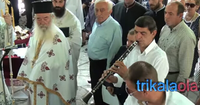 Τρίκαλα: Έπαιξαν με κλαρίνο τον Εθνικό Ύμνο σε πανηγύρι