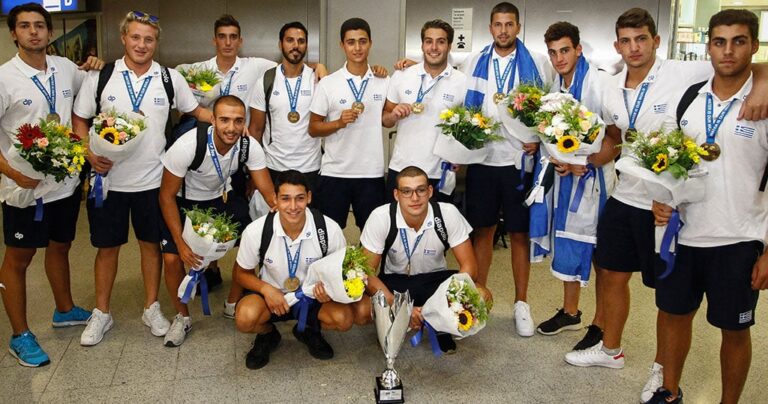 Εθνική Εφήβων πόλο: Επέστρεψαν στην Ελλάδα οι παγκόσμιοι πρωταθλητές