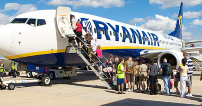 Τέλος η δωρεάν χειραποσκευή από την Ryanair