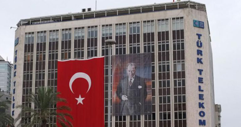 Βόμβα για την οικονομία της Τουρκίας: Χρεοκόπησε o τηλεπικοινωνιακός κολοσσός Turk Telekom