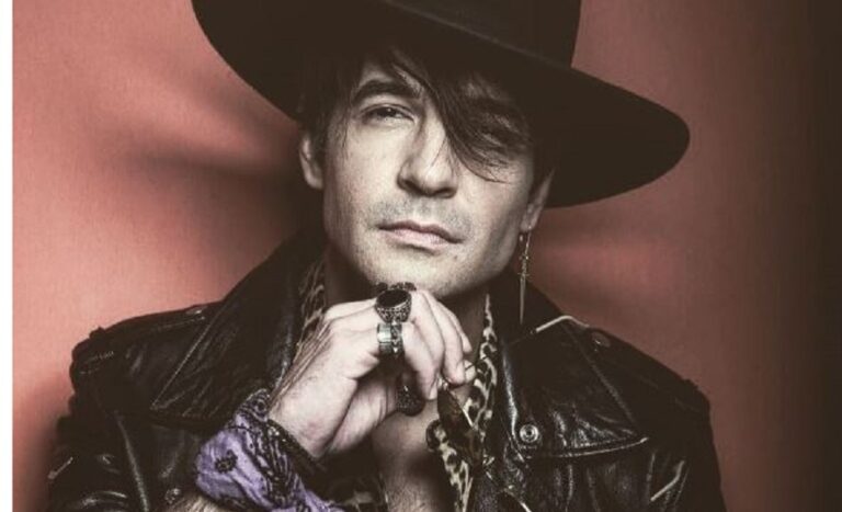 Νίνο Ξυπολυτάς: «Μαμά, μπαμπά, σας ευχαριστώ που με κάνατε ένα τέρας»