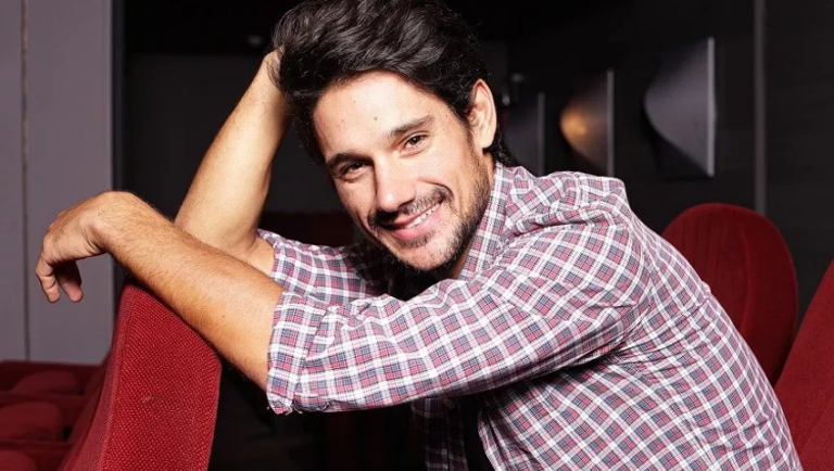 Απίστευτο «ξεκατίνιασμα» με πρωταγωνιστή τον Πάνο Βλάχο – Πώς αντέδρασε ο ηθοποιός σε follower που του επιτέθηκε