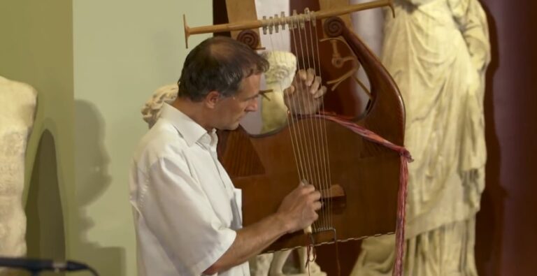 Έχετε ακούσει ποτέ αρχαία Ελληνική μουσική ηλικίας 2.000 χρόνων;