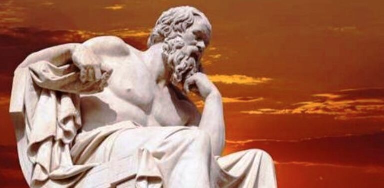 Σωκράτης: «Τα άδεια σακιά τα φουσκώνει ο αέρας και τους ανόητους η έπαρση»
