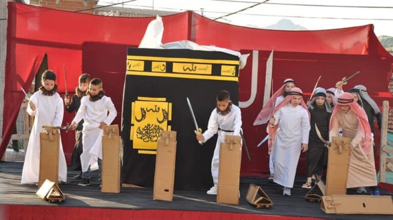 Θράκη: Μικρά παιδιά εκπαιδεύονται από 5 ετών να κόβουν με σπαθιά όπως οι τζιχαντιστές