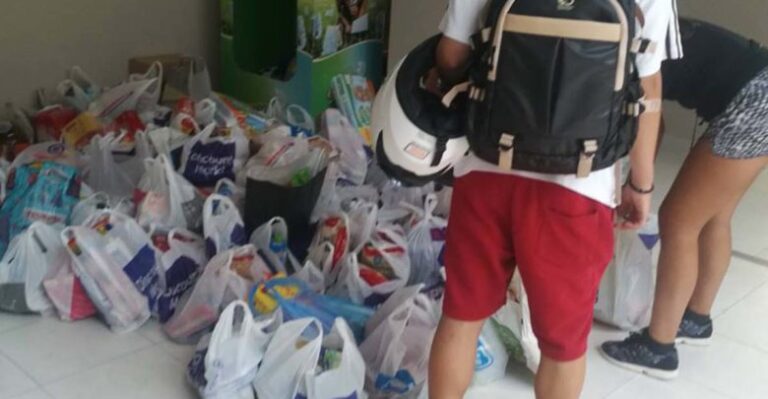 37χρονος πιάστηκε να κλέβει τρόφιμα από τους πυρόπληκτους