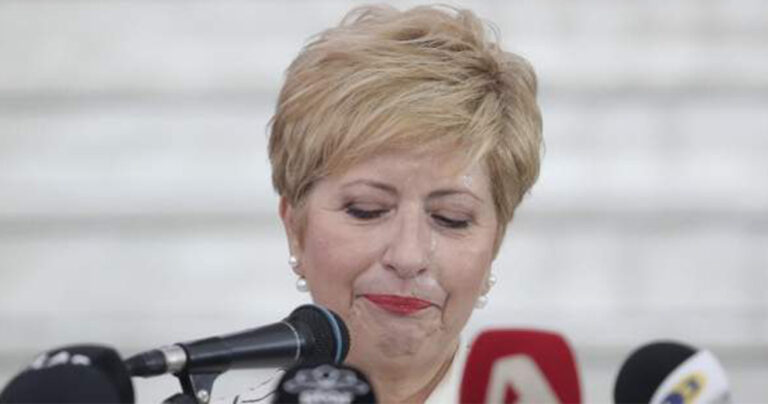 «Ζήτω η Μακεδονία» φώναξε με δάκρυα η Τσαρουχά – Έχασε τα λόγια της η Νοτοπούλου