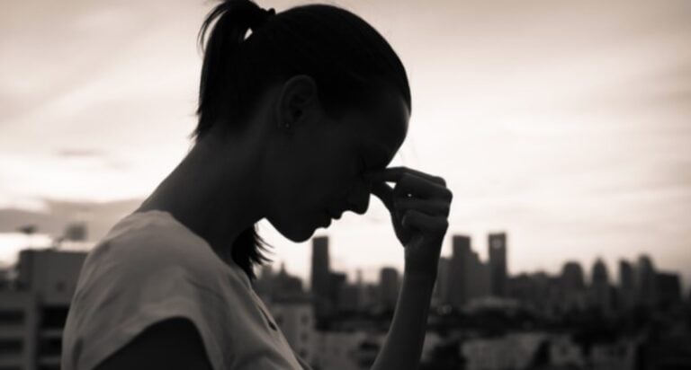 «Είμαι 32 χρόνων και έχω καρκίνο παχέος εντέρου. Κάντε εξετάσεις. Μην το αμελείτε »