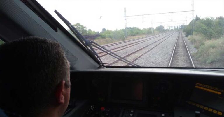 Το «Ασημένιο βέλος» έπιασε τα 213 χλμ/ώρα στο δοκιμαστικό δρομολόγιο