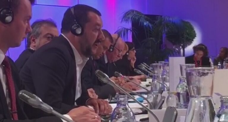 Σαλβίνι κατά ΥΠΕΣ Λουξεμβούργου: «Θες να φέρεις μετανάστες για σκλάβους εγώ εργάζομαι για να κάνουν παιδιά οι Ιταλοί και οι Ευρωπαίοι»