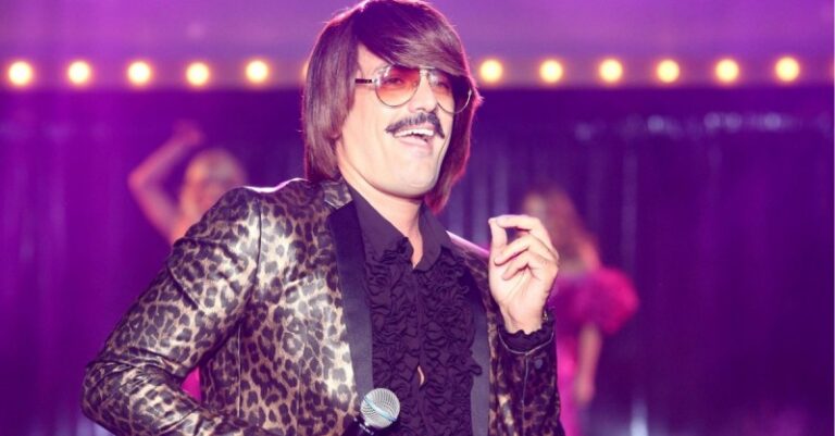 Μόνο εγώ νιώθω αμήχανα και δεν καταλαβαίνω το χιούμορ του Τόνι Σφήνου;