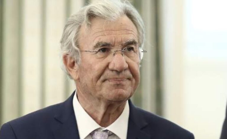 Νεκρός ο γιος του υφυπουργού Γιώργου Δημαρά. Έπεσε από τον τρίτο όροφο