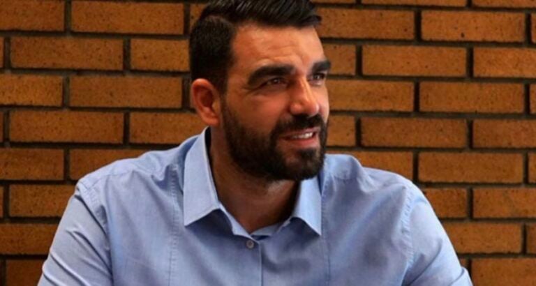 Θύμα ξυλοδαρμού ο βουλευτής ΣΥΡΙΖΑ, Πέτρος Κωνσταντινέας