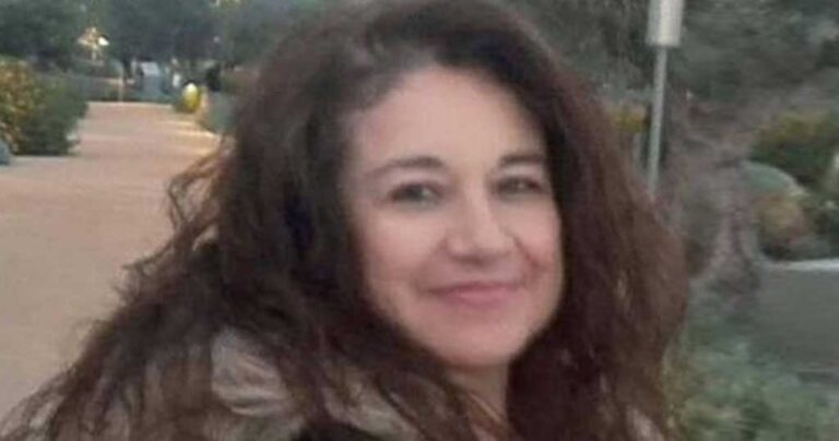 52χρονη καθαρίστρια με 4 παιδιά πέρασε 6η στο Πανεπιστήμιο Πειραιώς